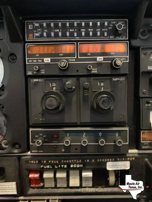 Avionics suite of a 1972 Piper Cherokee 140.