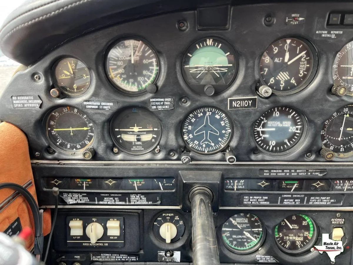 Cockpit and instrument panel of a 1979 Piper PA-28-201T Turbo Dakota.