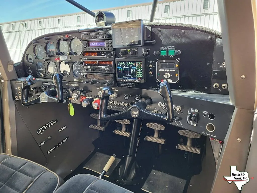 Cockpit and instrument panel of a 1991 Maule MX-7-180A.