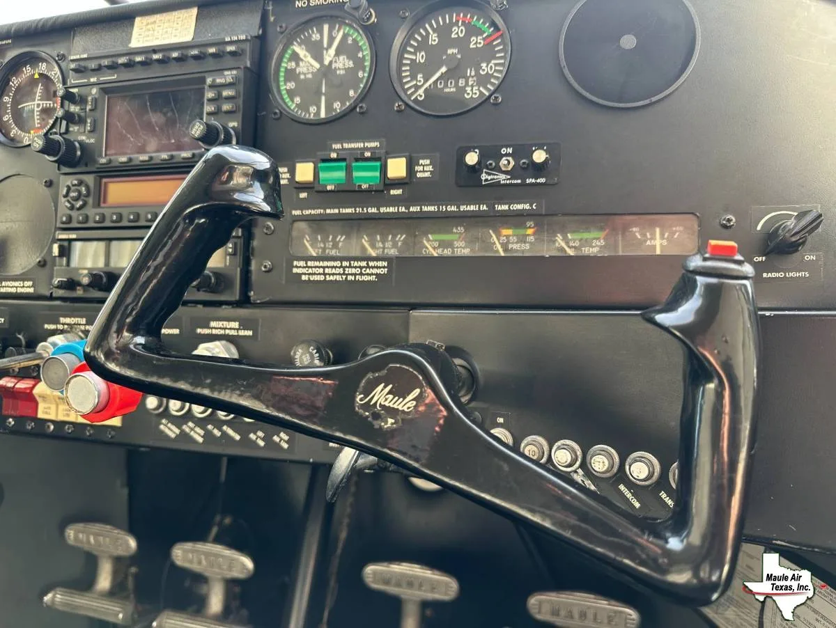 Cockpit and instrument panel of a 1996 Maule MXT-7-180 Star Rocket.