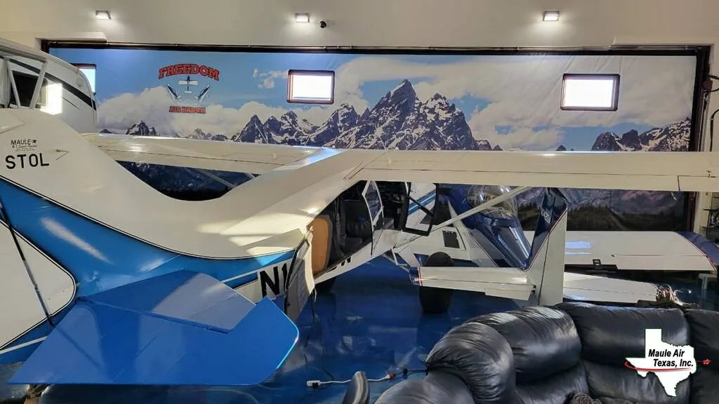 Cabin interior of a 1996 Maule M-7-235B Super Rocket.