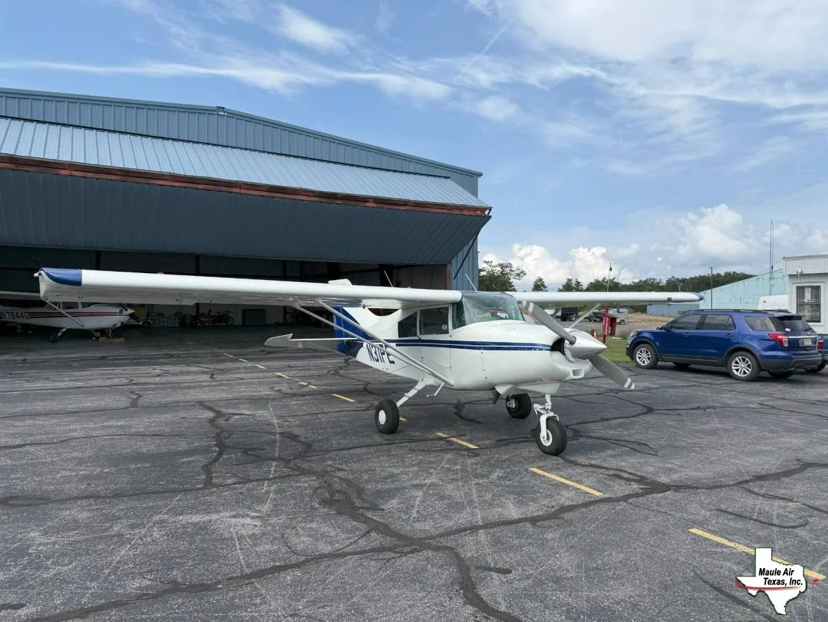 Exterior view of a 1996 Maule MXT-7-180 Star Rocket.