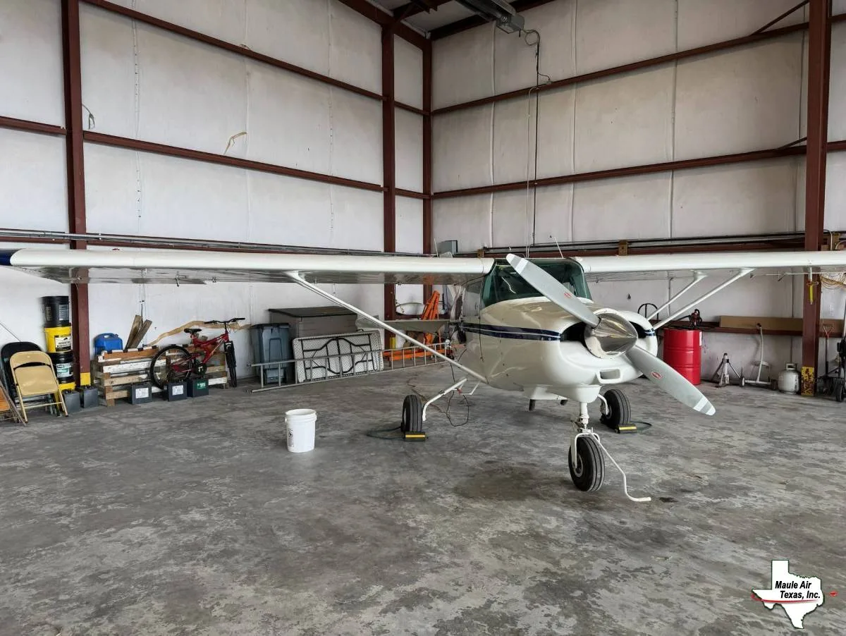 Exterior view of a 1996 Maule MXT-7-180 Star Rocket.