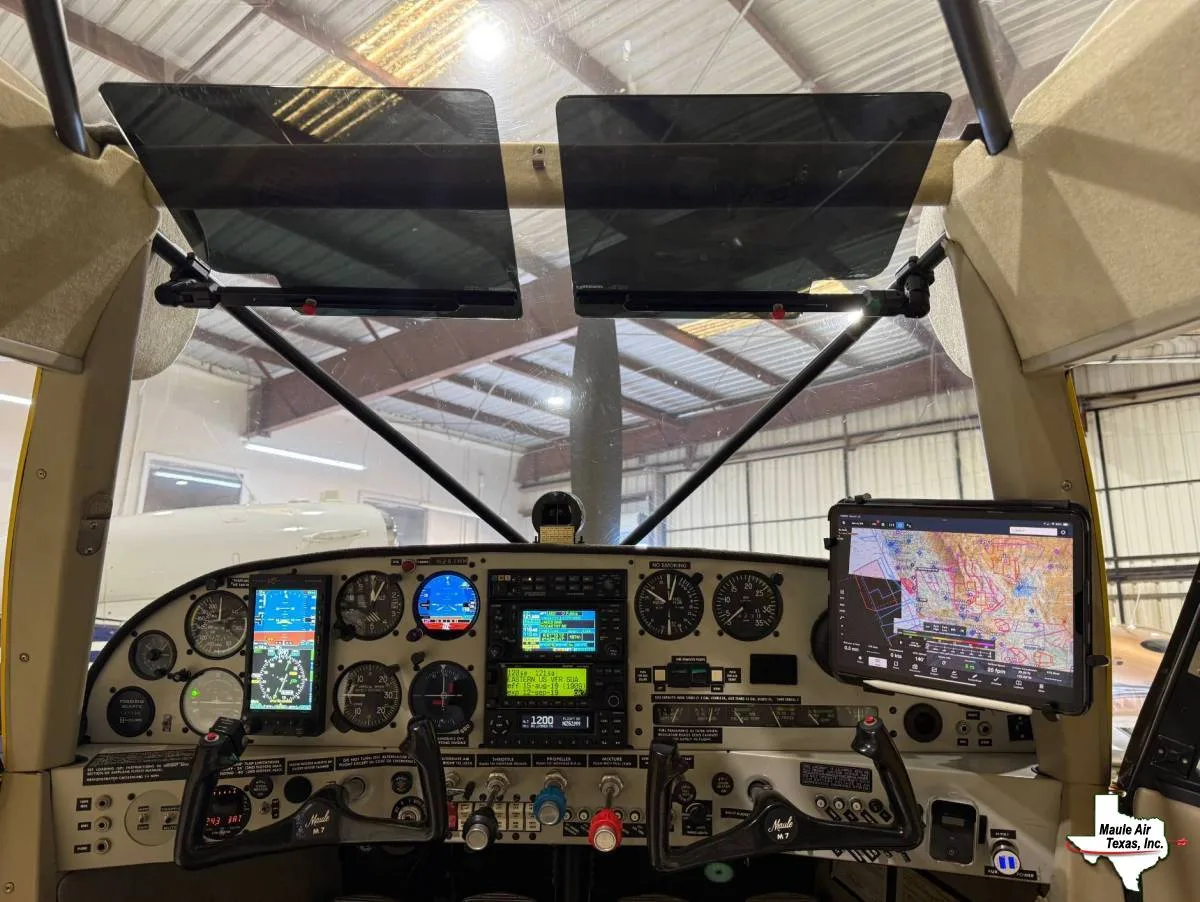 Cockpit and instrument panel of a 2000 Maule M-7-260C Orion.