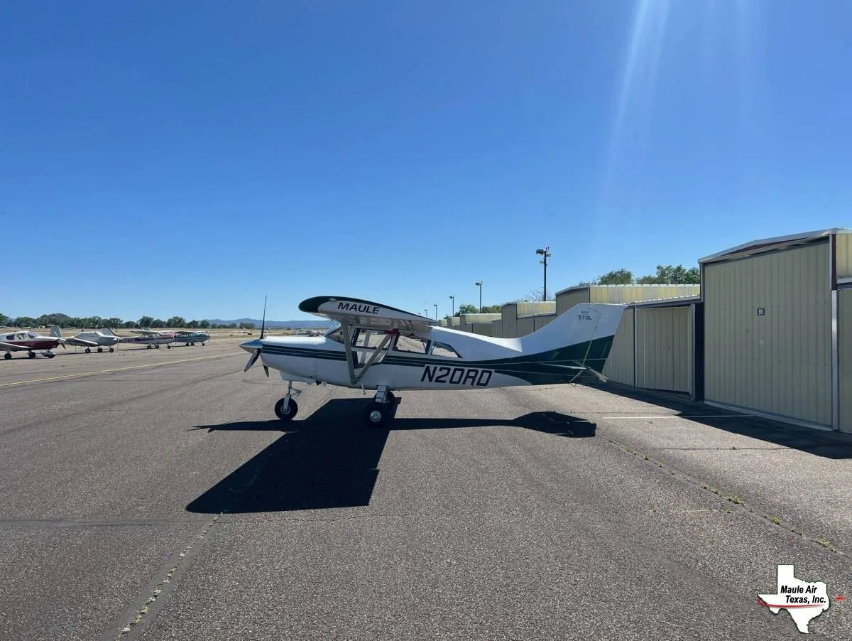 Exterior view of a 2001 Maule Tri Gear MT-7-260.
