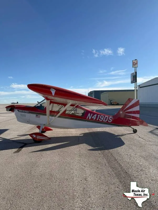Exterior view of a 2006 American Champion 8KCAB Super Decathlon.