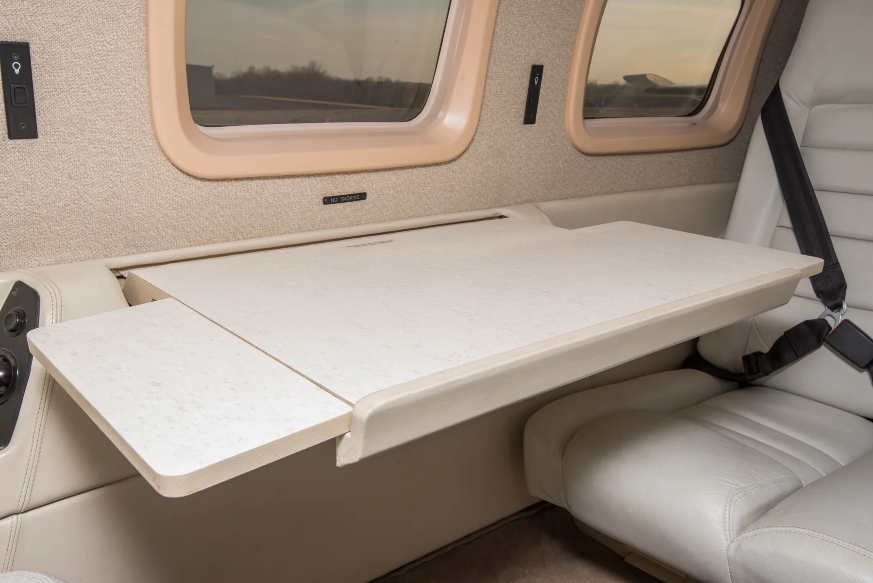 Cabin interior of a 2000 Piper MALIBU MIRAGE.