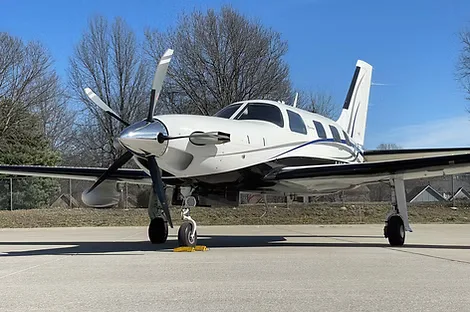 Exterior view of a 2001 Piper PA46-500TP Meridian.