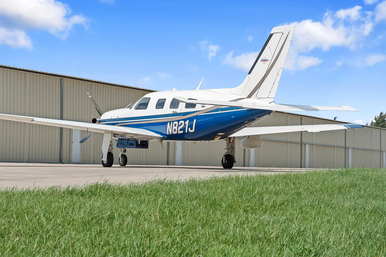 Exterior view of a 2003 Piper PA46 – 500TP Meridian.