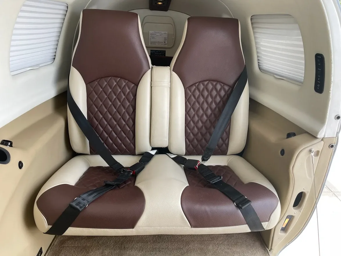Cabin interior of a 2008 Piper PA46-500TP Meridian.