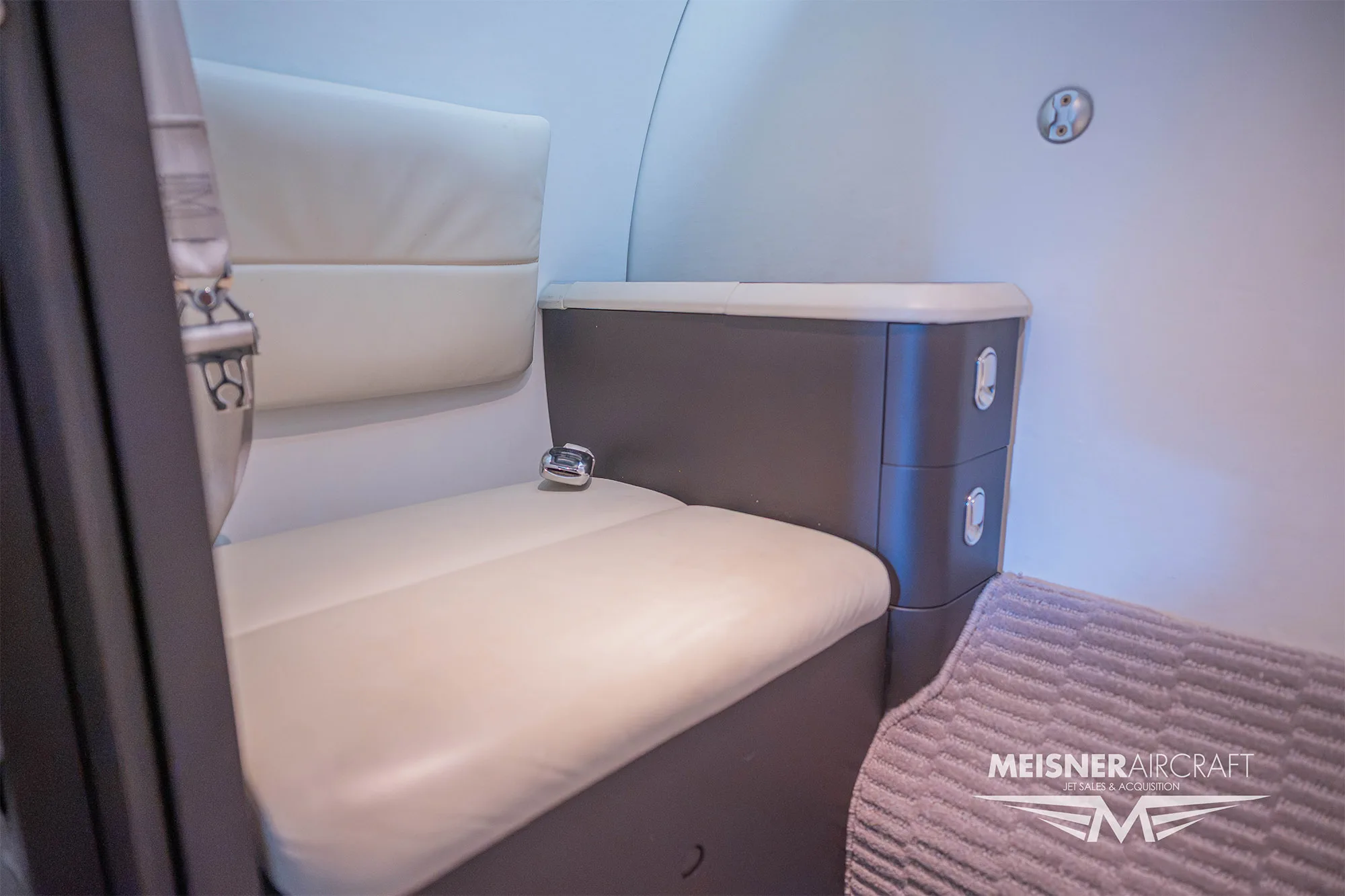 Cabin interior of a 2007 Cessna citation encore sn 560 0776.