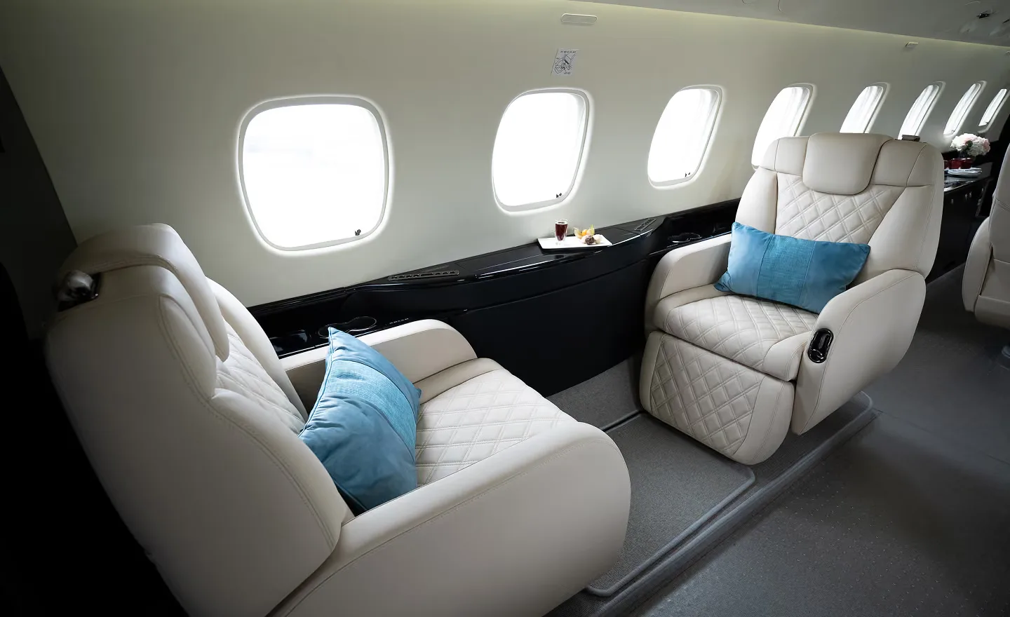 2011 Embraer Legacy 650