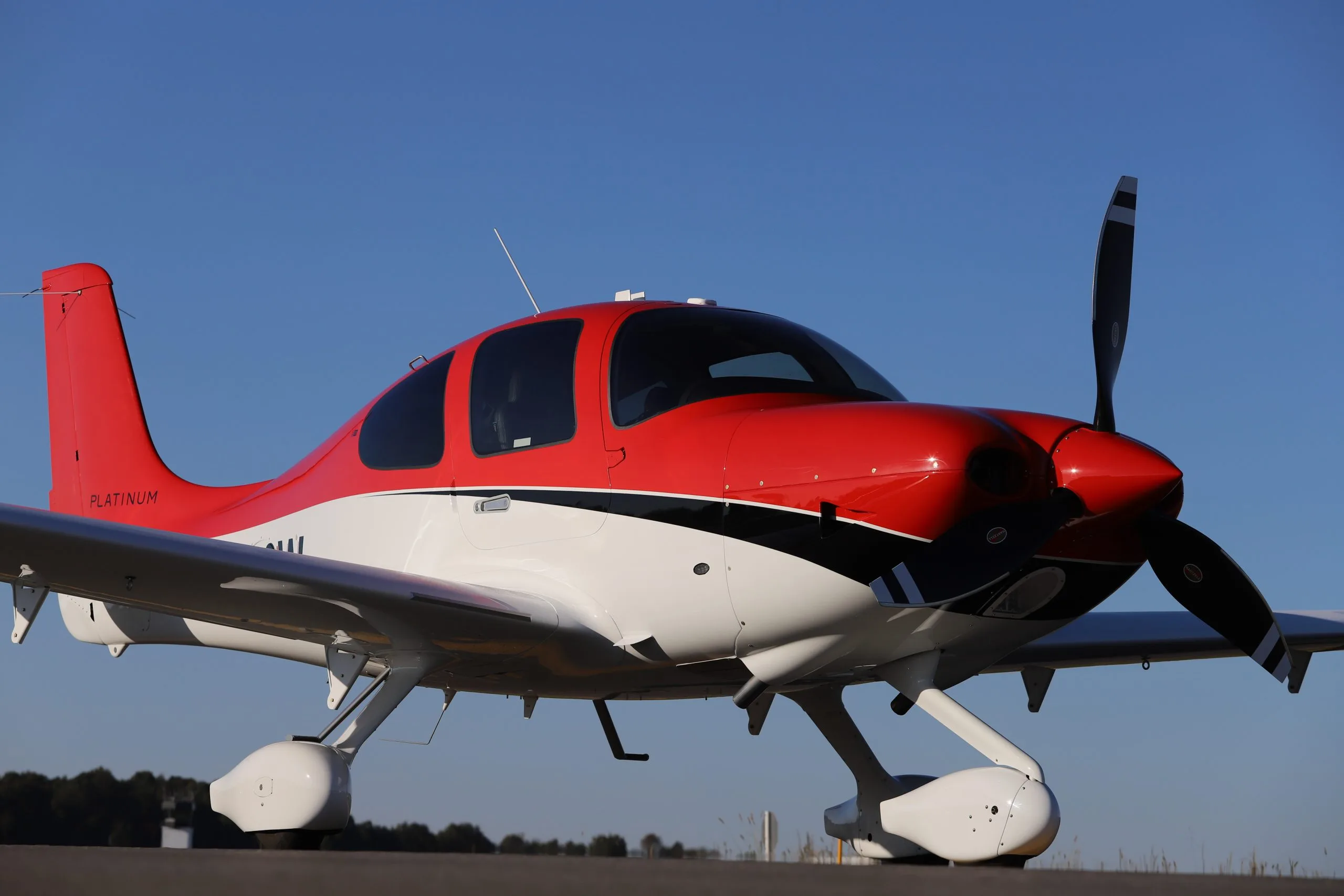 CIRRUS SR22 G6