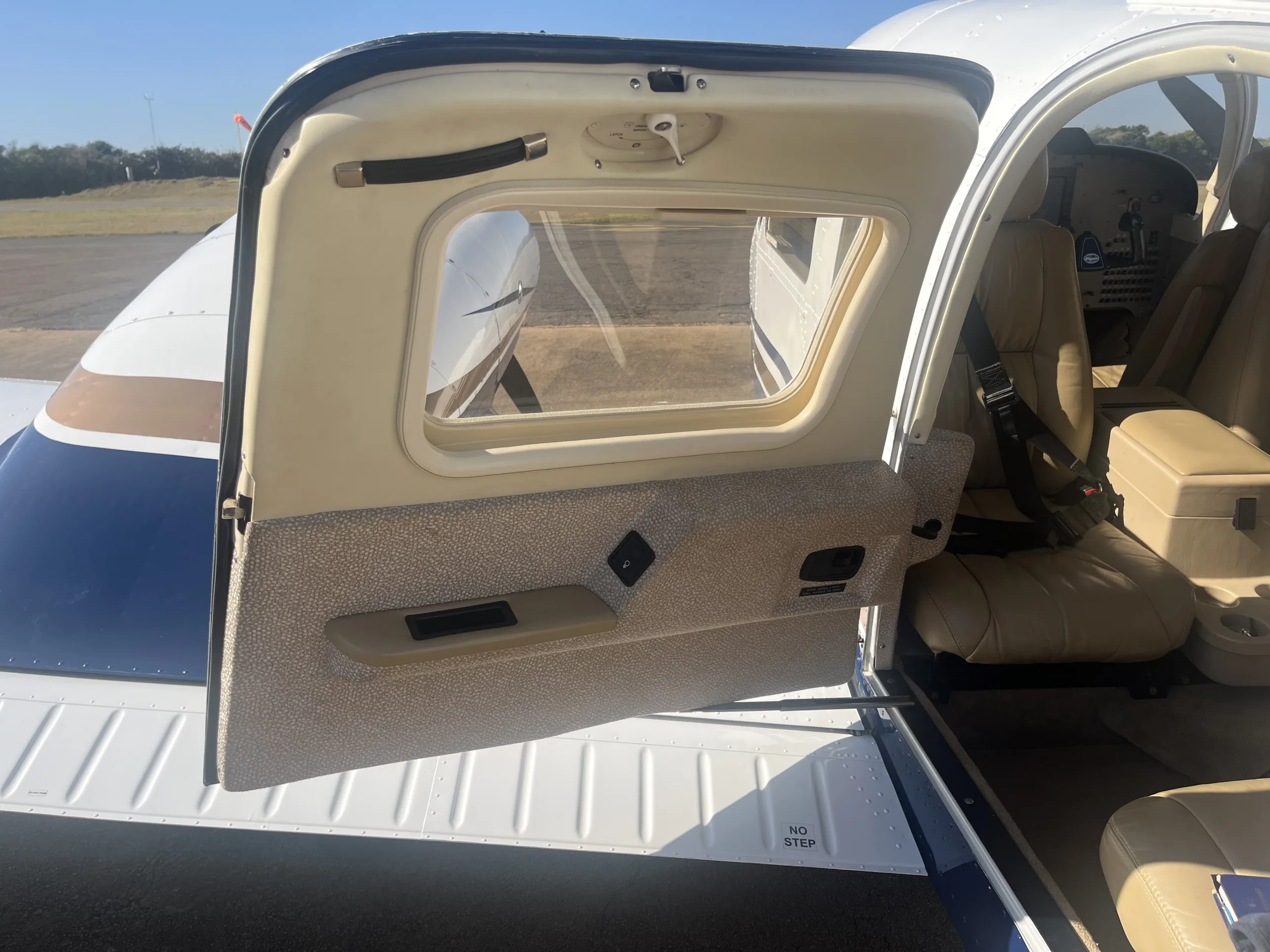 Cabin interior of a 2007 Piper Seneca V.