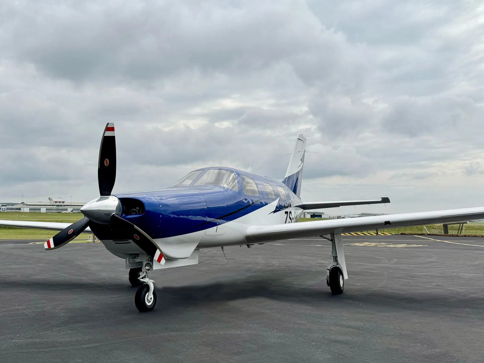 Exterior view of a 2009 Piper Matrix, ZS-SHU.