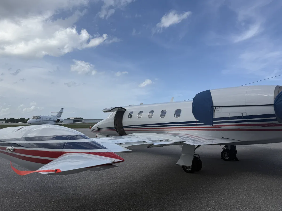 Marketing image of a 1985 Learjet 35A SN 35A-594.