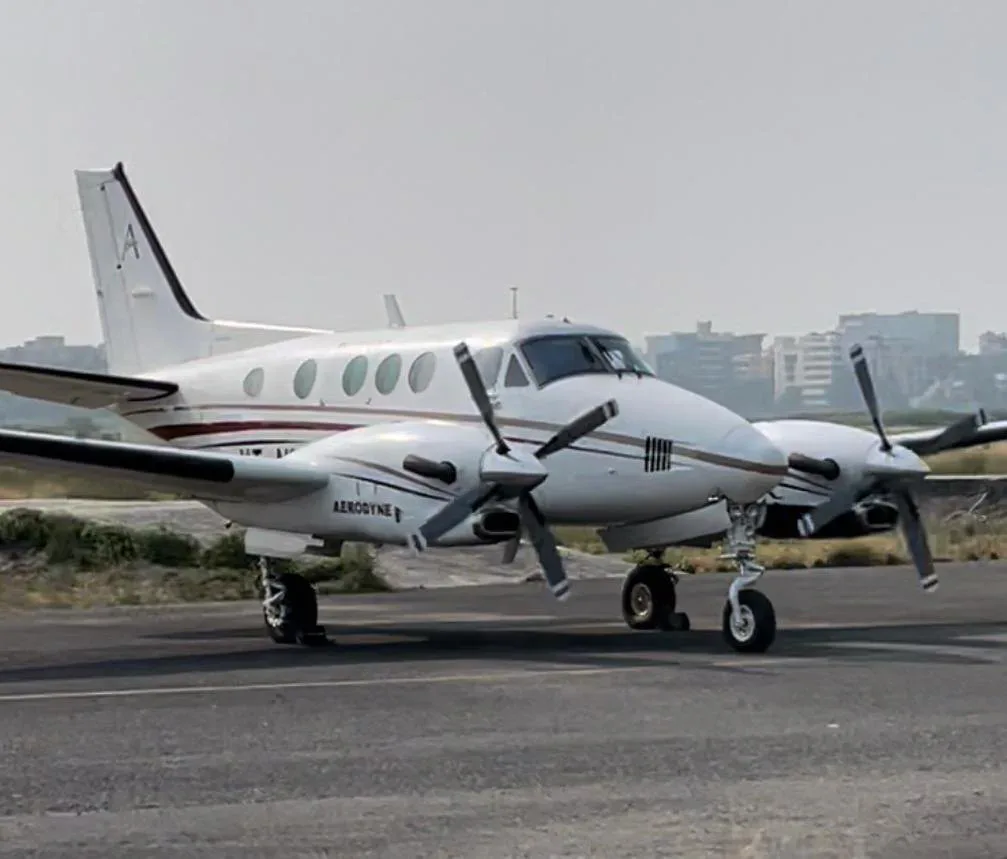 Exterior view of a 1995 Beechcraft King Air C90B SN, VT-NKF.