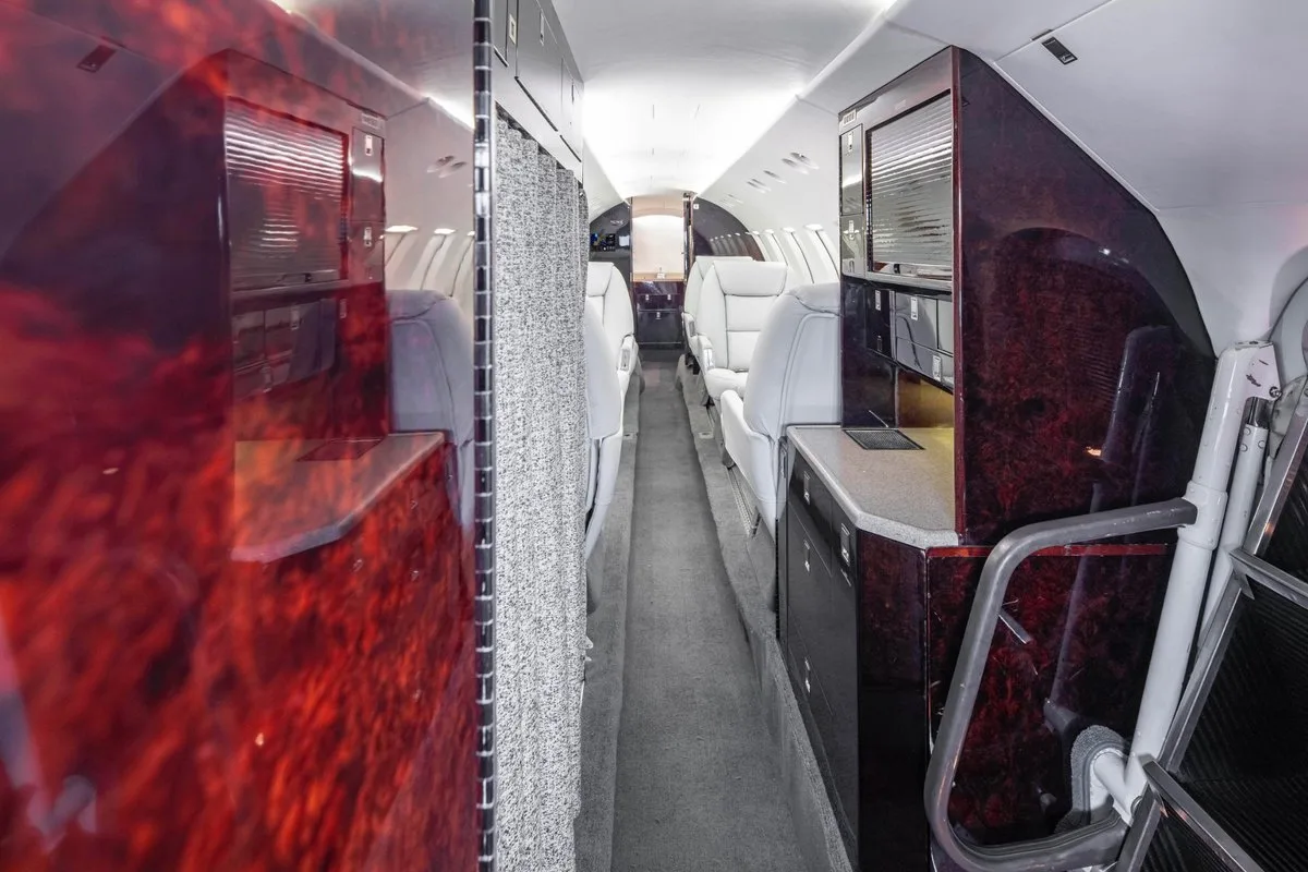 Cabin interior of a 1998 Hawker 800XP SN 258361.