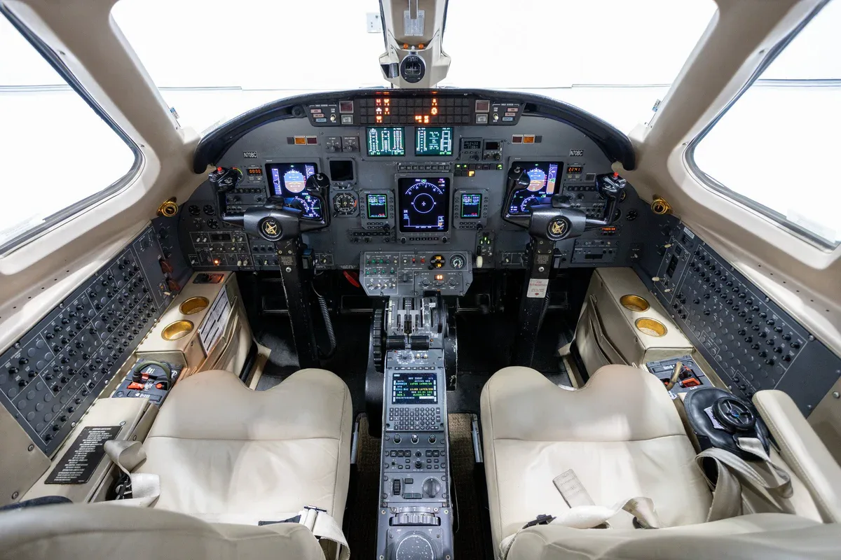 Cockpit and instrument panel of a 2002 Cessna Citation Excel SN 560-5279.