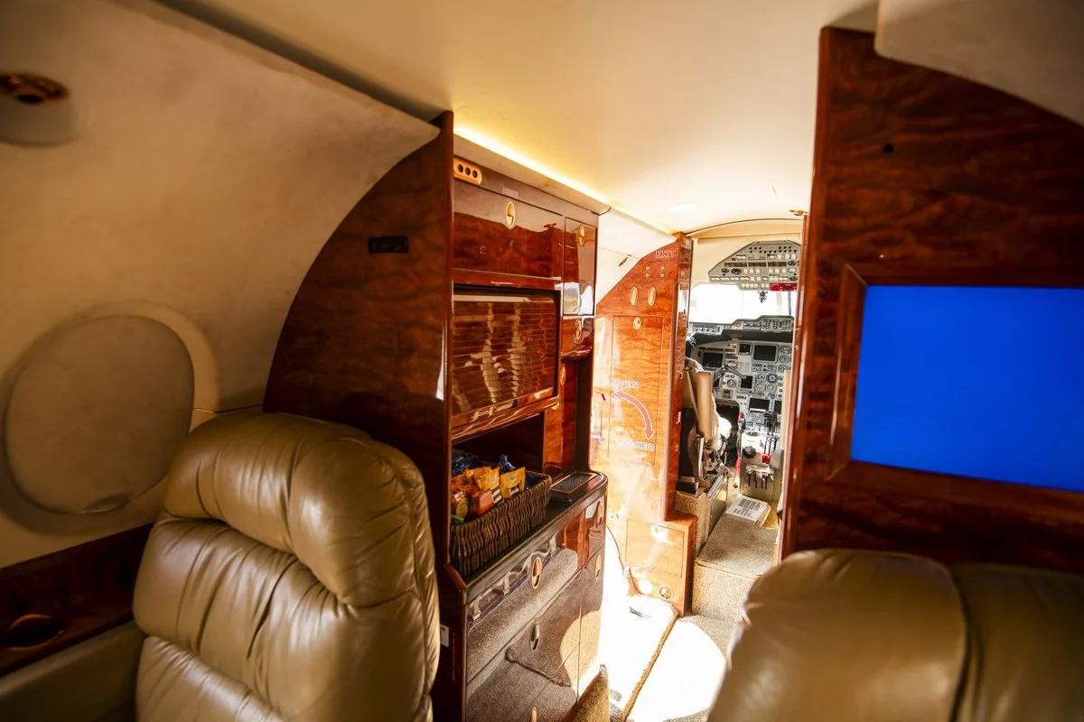 Cabin interior of a 2002 Hawker 800XP SN 258560.