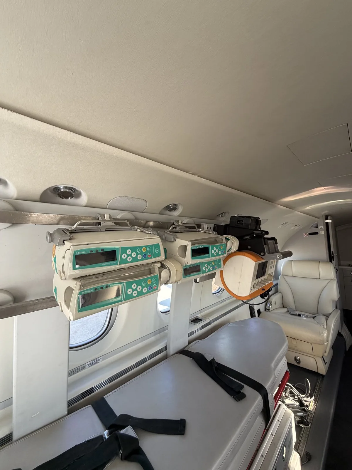 Cockpit and instrument panel of a 2009 Hawker 900XP SN.