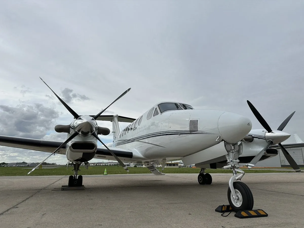 Exterior view of a 2014 Beechcraft King Air 350i SN, F-HMUT.