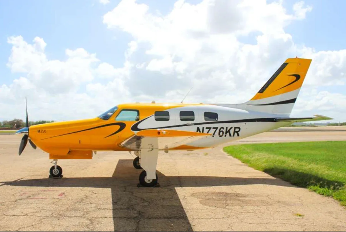 Exterior view of a 2008 Piper Matrix SN 4692071, N776KR.
