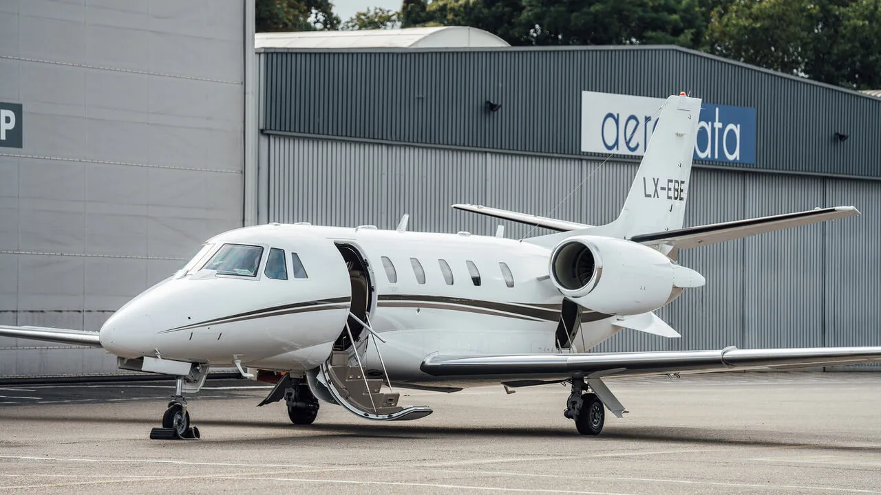 Cabin interior of a 2009 Cessna Citation XLS+.