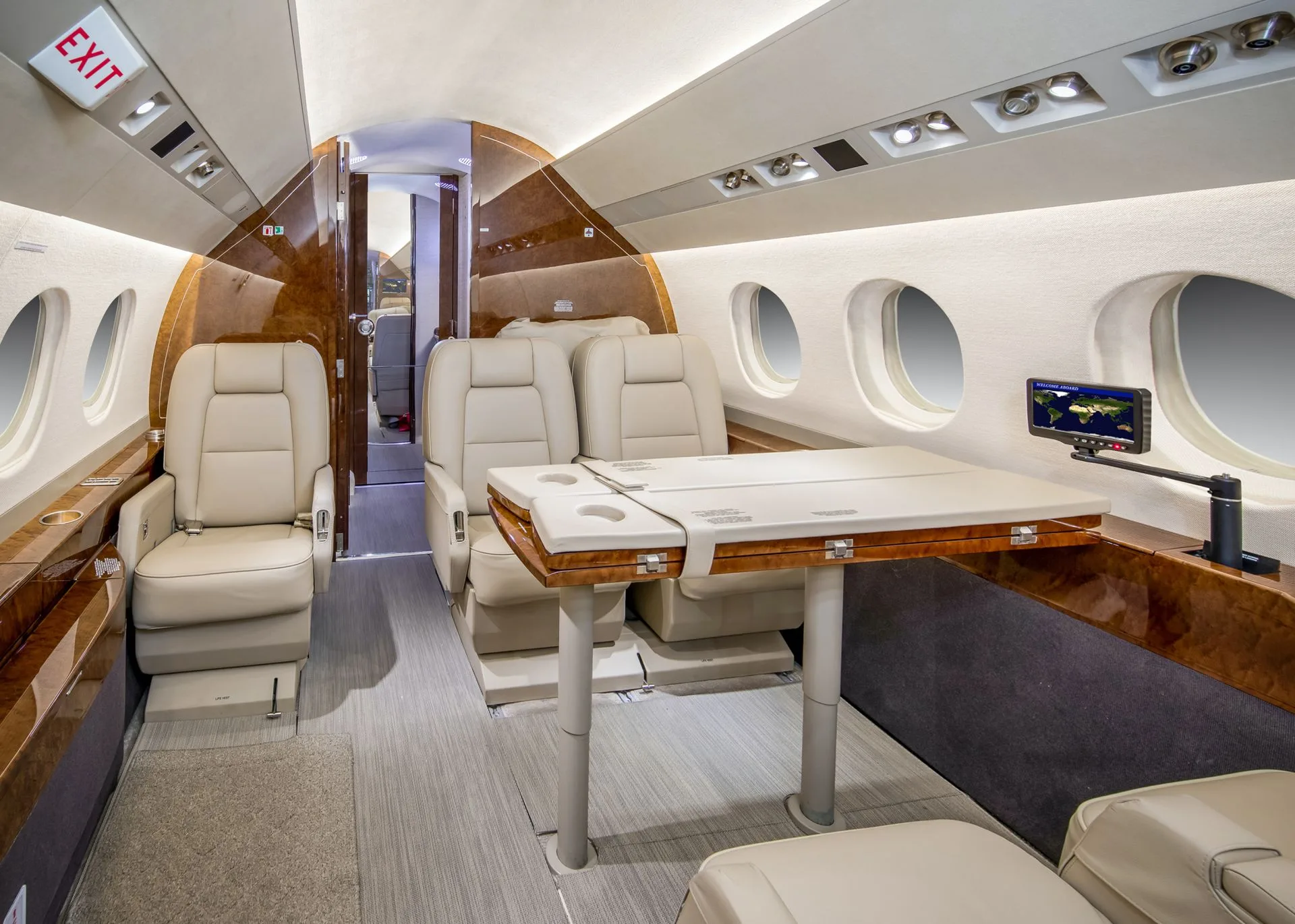 Cabin interior of a 2010 Dassault FALCON 2000LX.