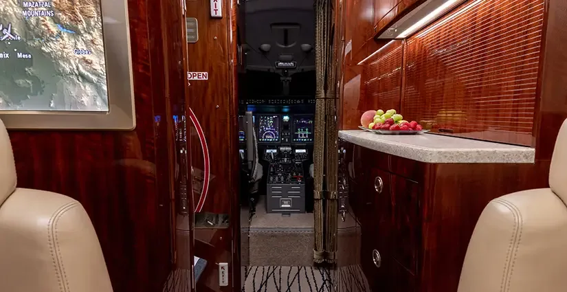 Challenger 300