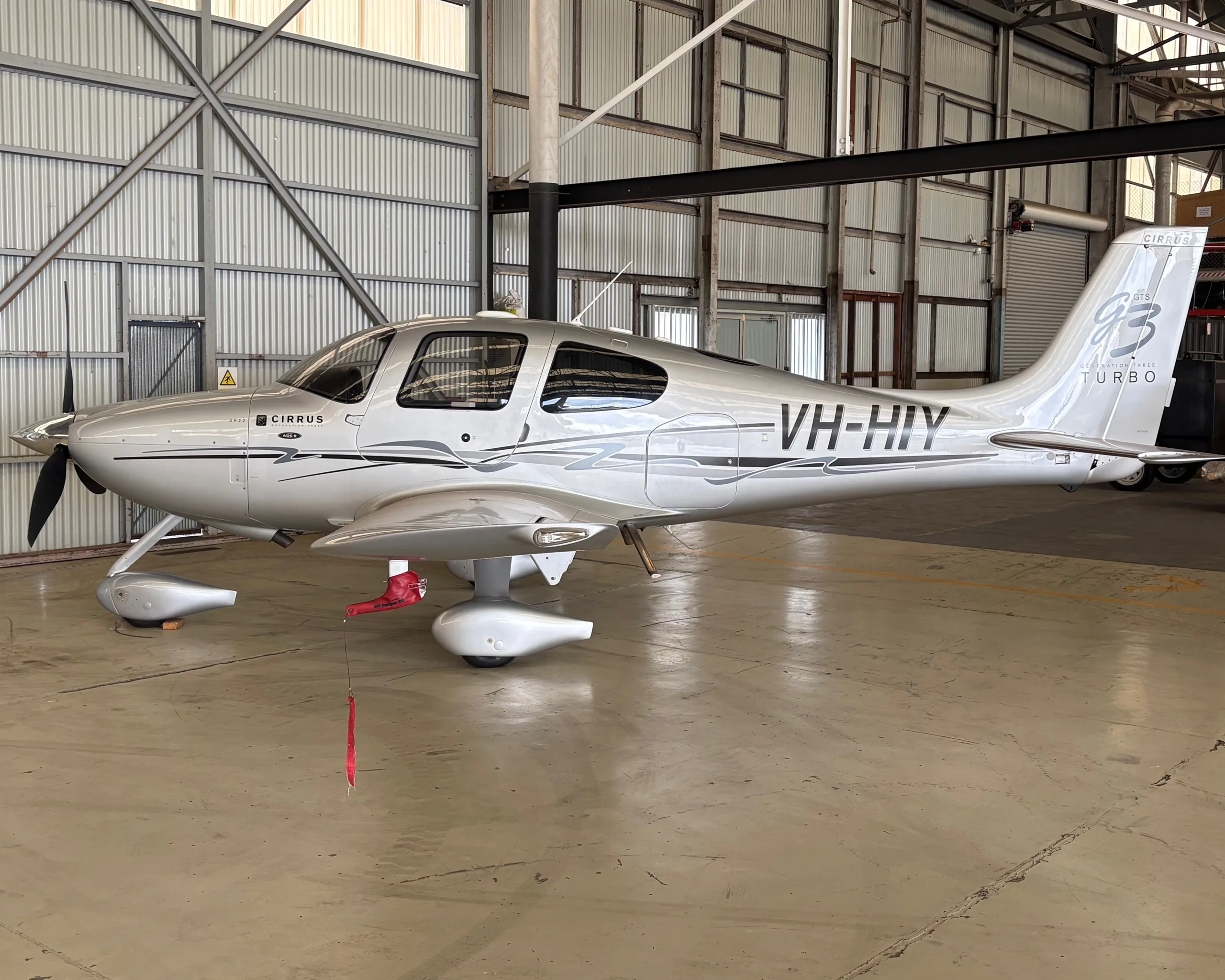 Exterior view of a 2006 Cirrus SR22, VH-USW.