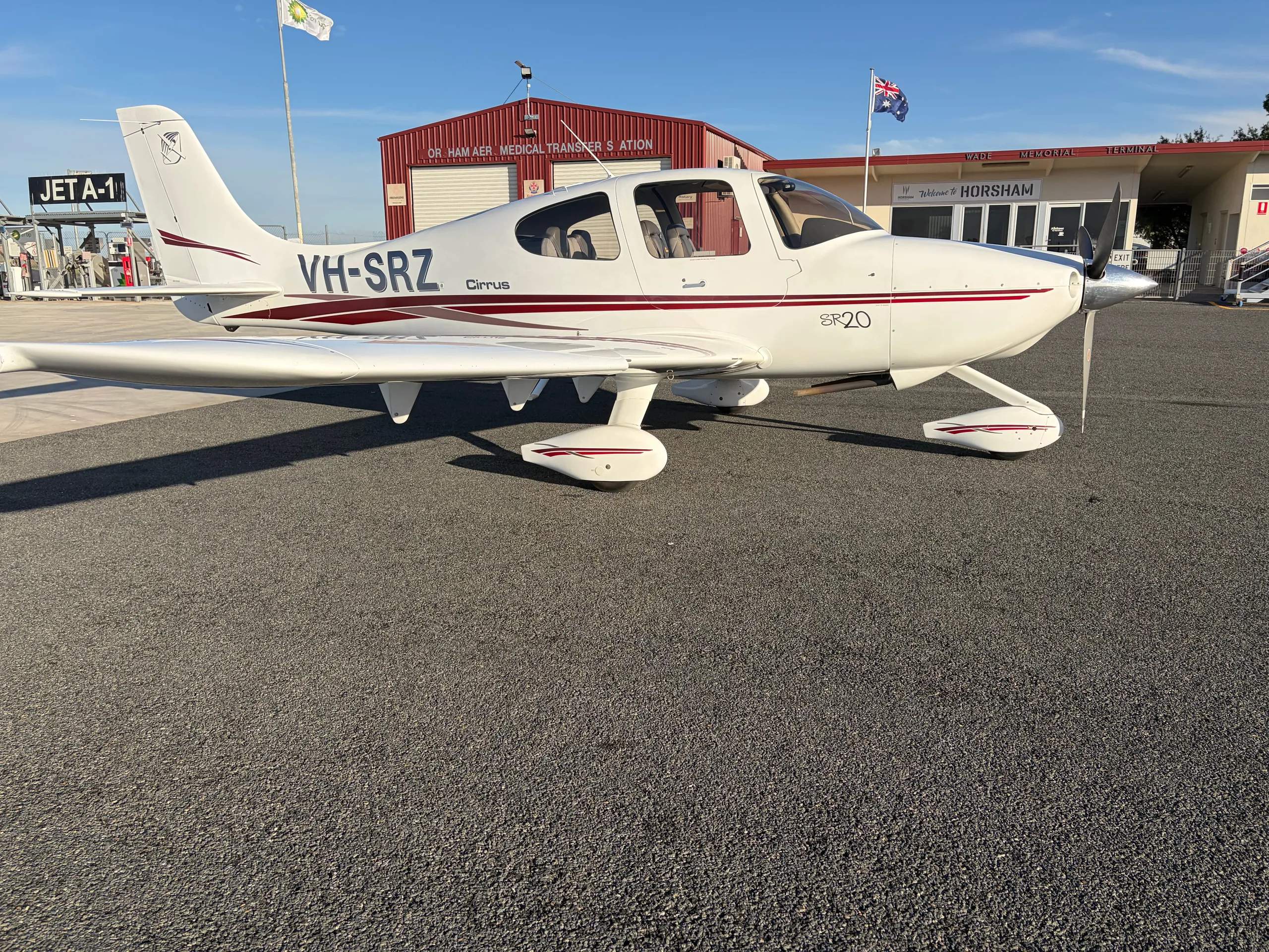 Exterior view of a 2006 Cirrus SR22, VH-USW.