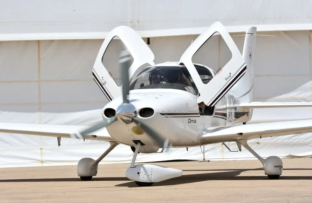 Exterior view of a 2004 Cirrus SR22 G2, VH-WJB.