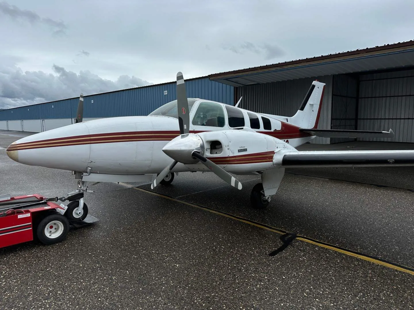 Exterior view of a 2007 Beechcraft Baron G58 | Aircraft Listing | Plane Sales USA.