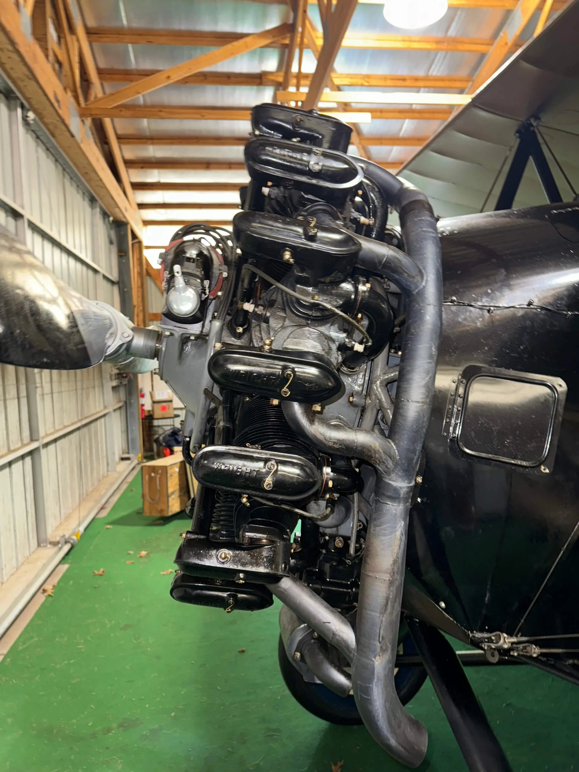 Engine detail of a 1927 Waco ASO.