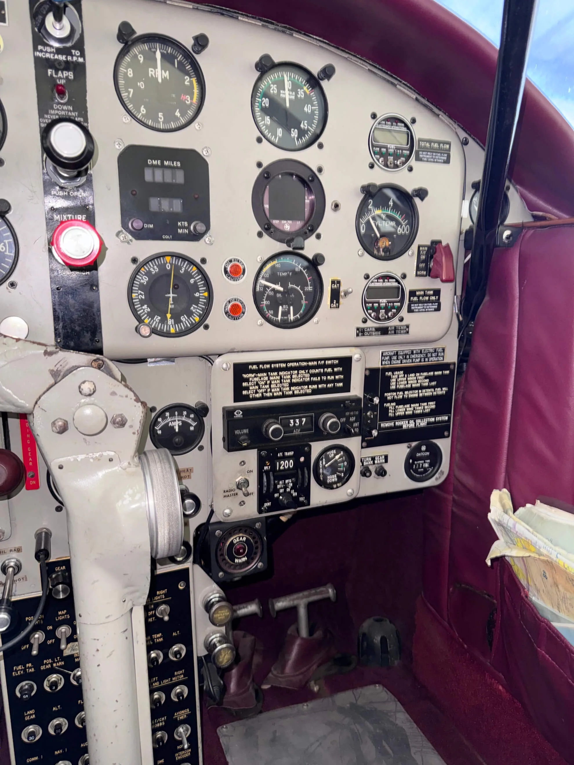Cockpit and instrument panel of a 1943 Beechcraft Staggerwing.