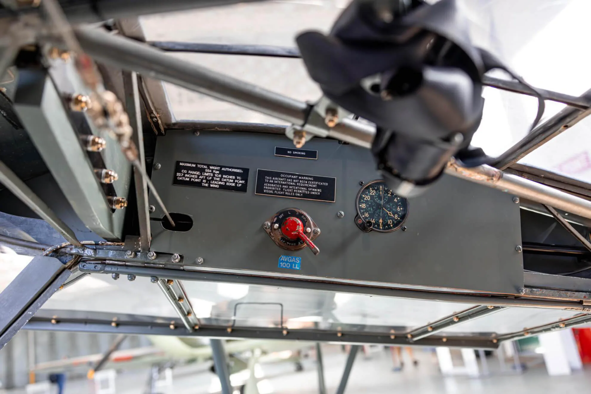 Cockpit and instrument panel of a 1944 Piper L-4H Grasshopper.