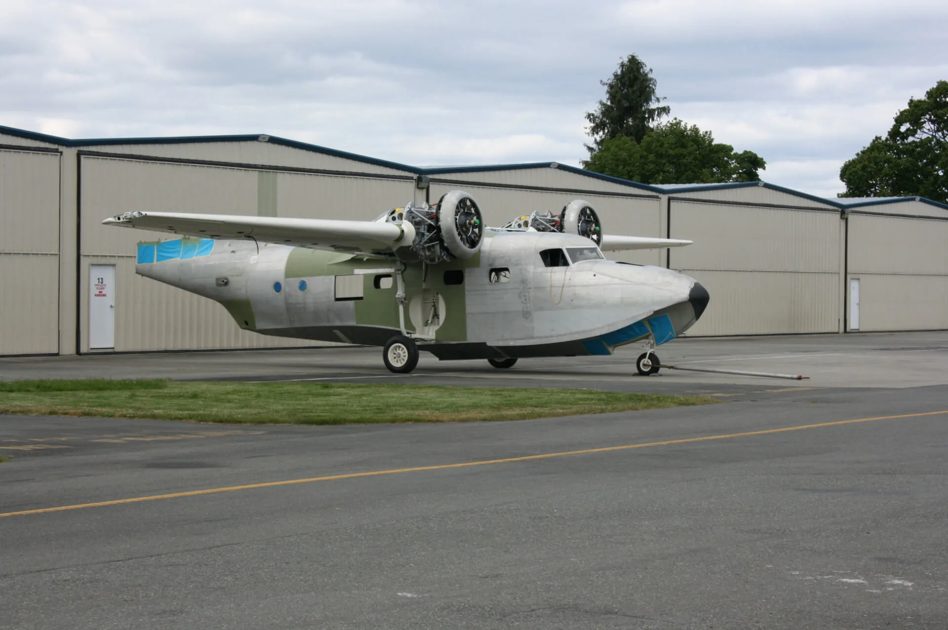 Exterior view of a 1950 Grumman G-73 Mallard.