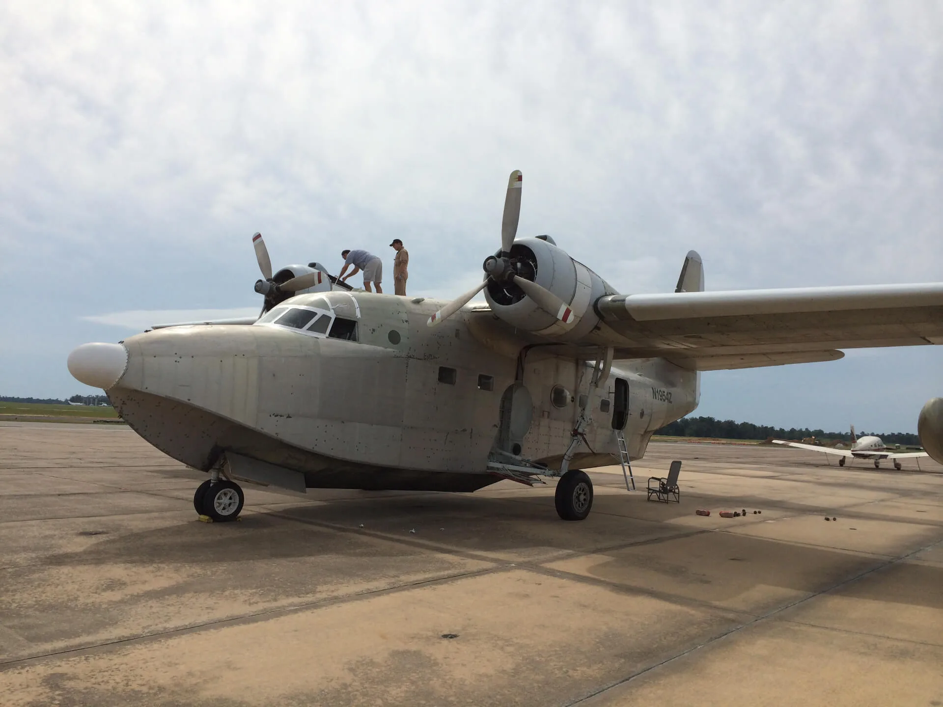 Exterior view of a 1954 Grumman HU-16C Albatross, N1954Z.