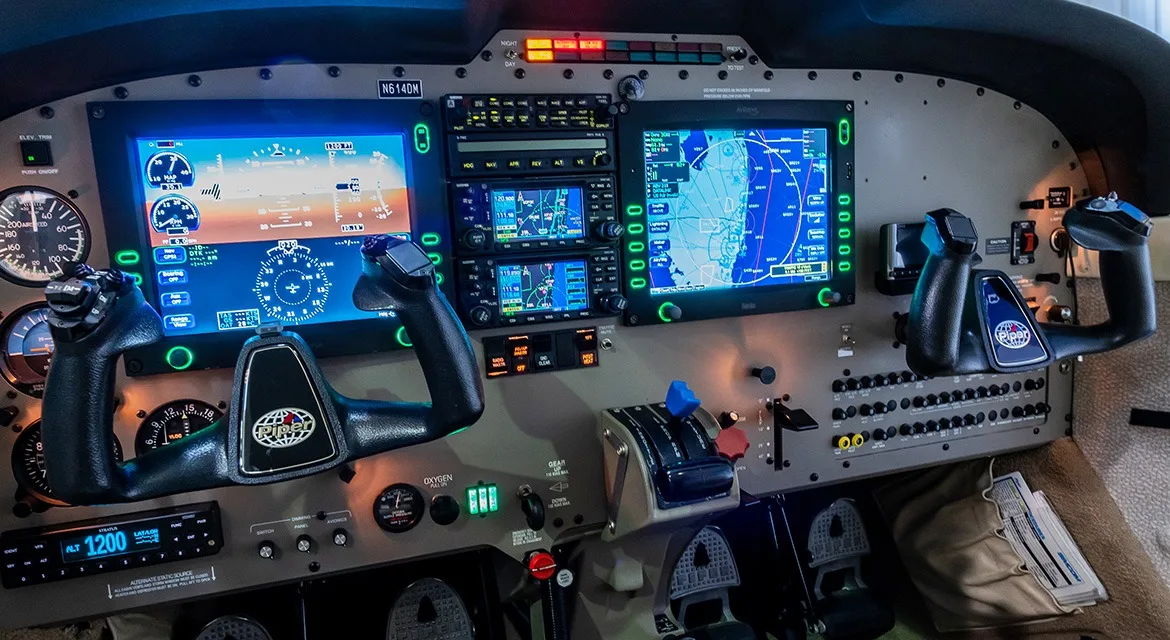 Cockpit and instrument panel of a 2006 Piper Saratoga II TC.
