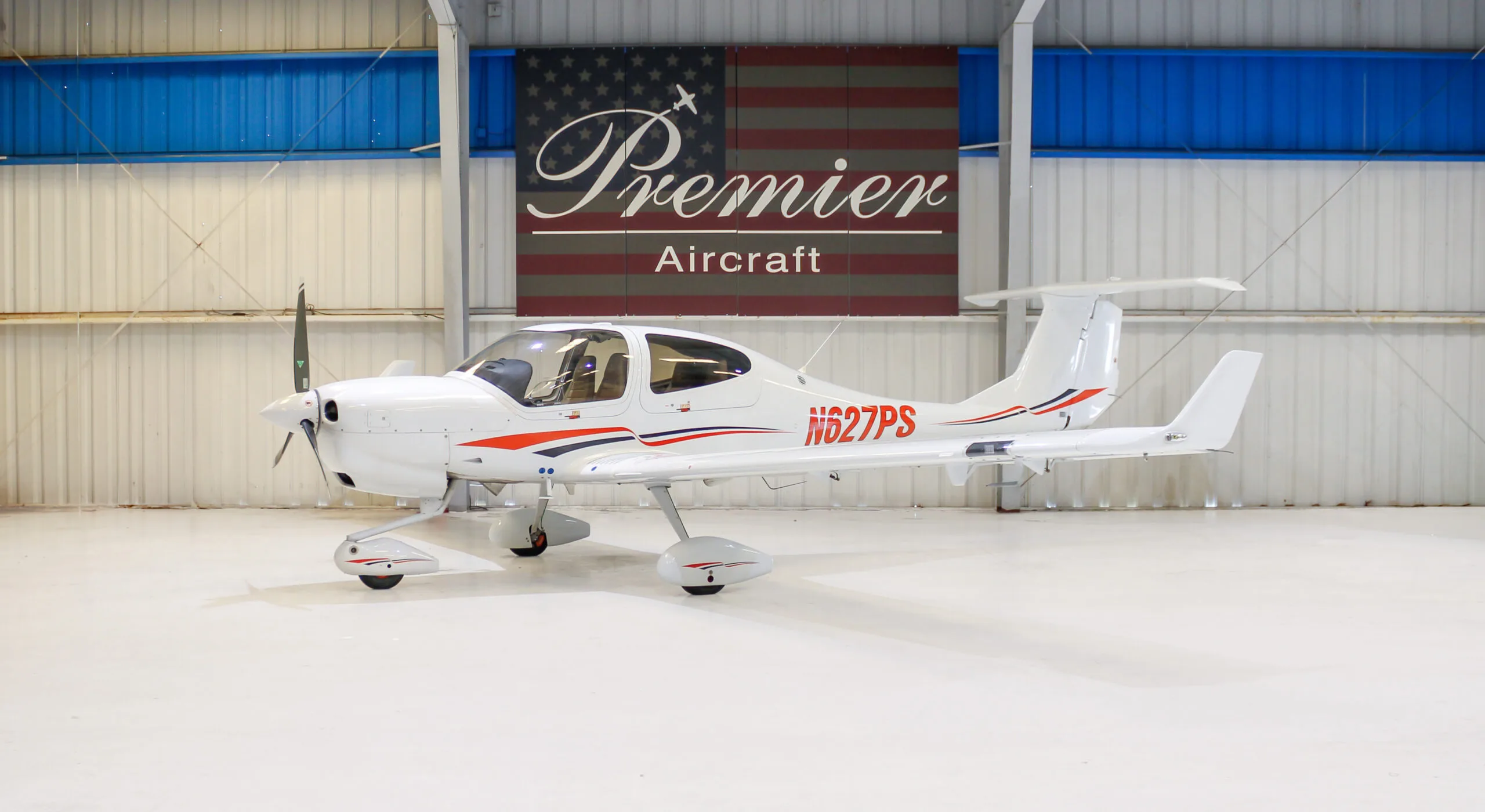 Exterior view of a 2023 Diamond DA40 NG, N627PS.