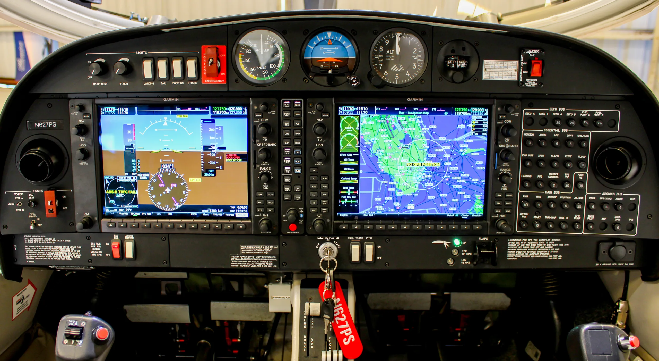 Avionics suite of a 2023 Diamond DA40 NG.