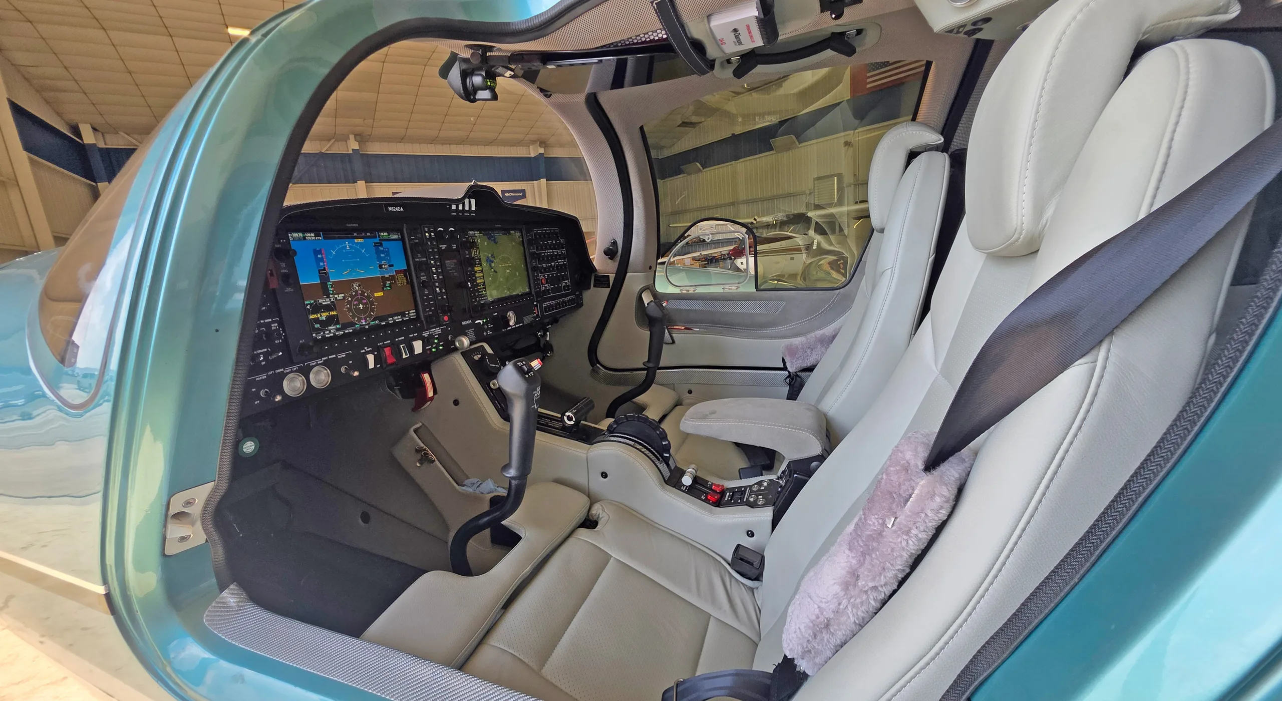 Cockpit and instrument panel of a 2023 Diamond DA62.