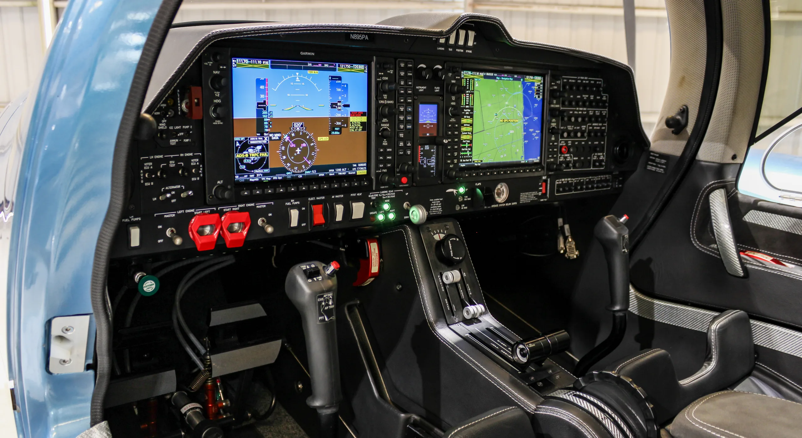 Cockpit and instrument panel of a 2023 Diamond DA62.