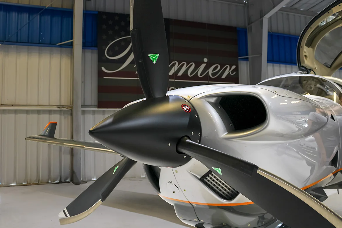 Marketing image of a 2025 Diamond DA50 RG.