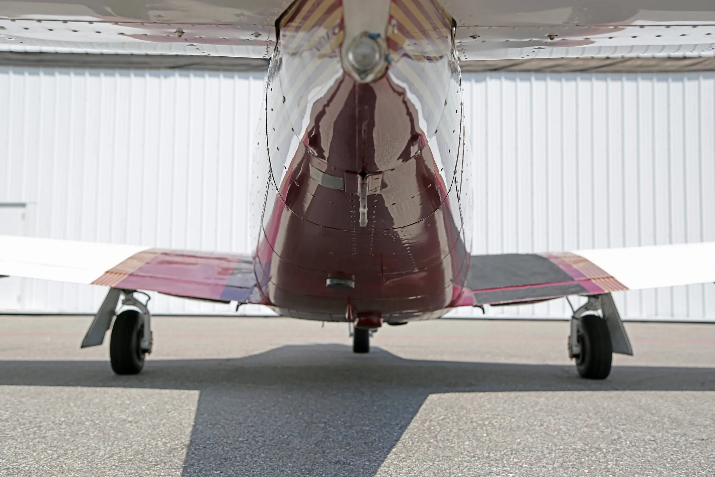 Engine detail of a 1967 Piper PA-24 260 COMANCHE.