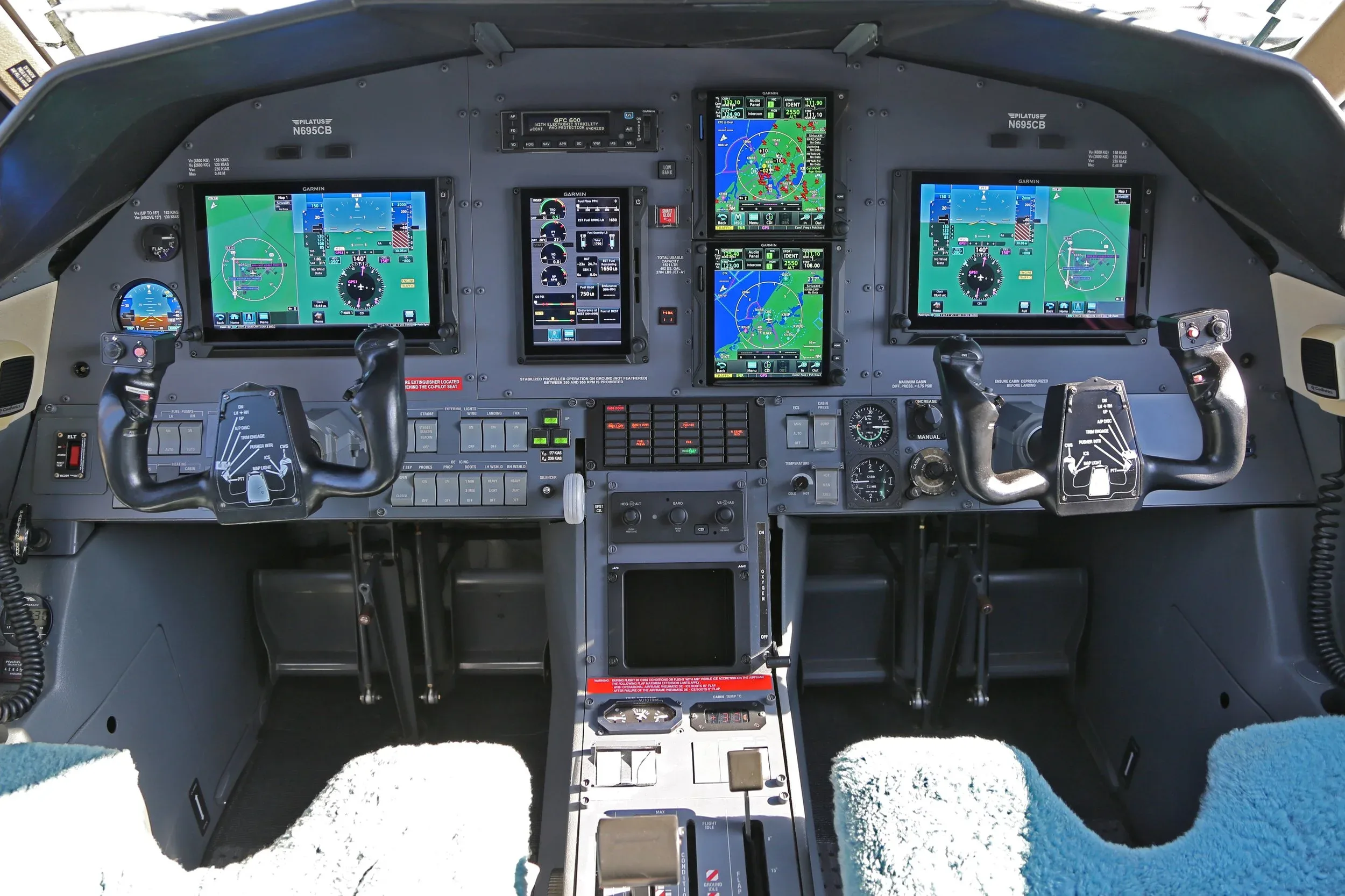 Cockpit and instrument panel of a 2001 Pilatus PC-12/45.