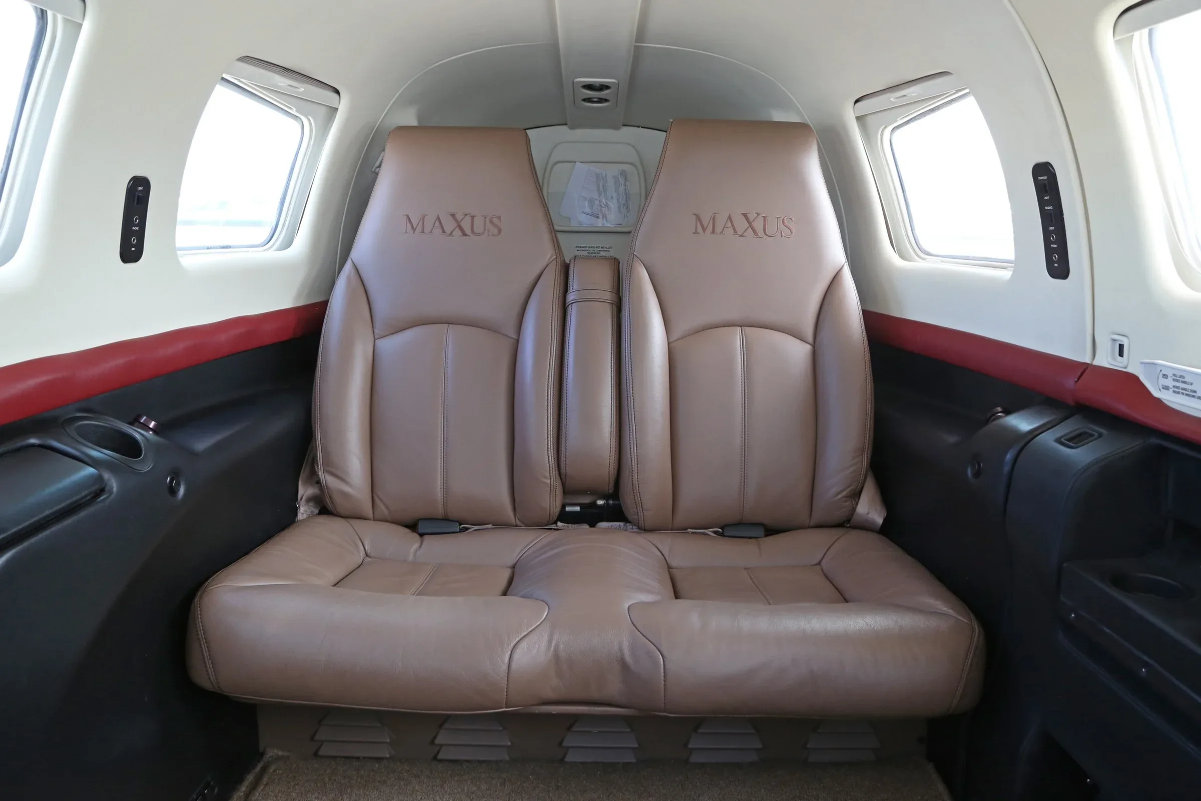 Cabin interior of a 2001 Piper PA-46 500TP.