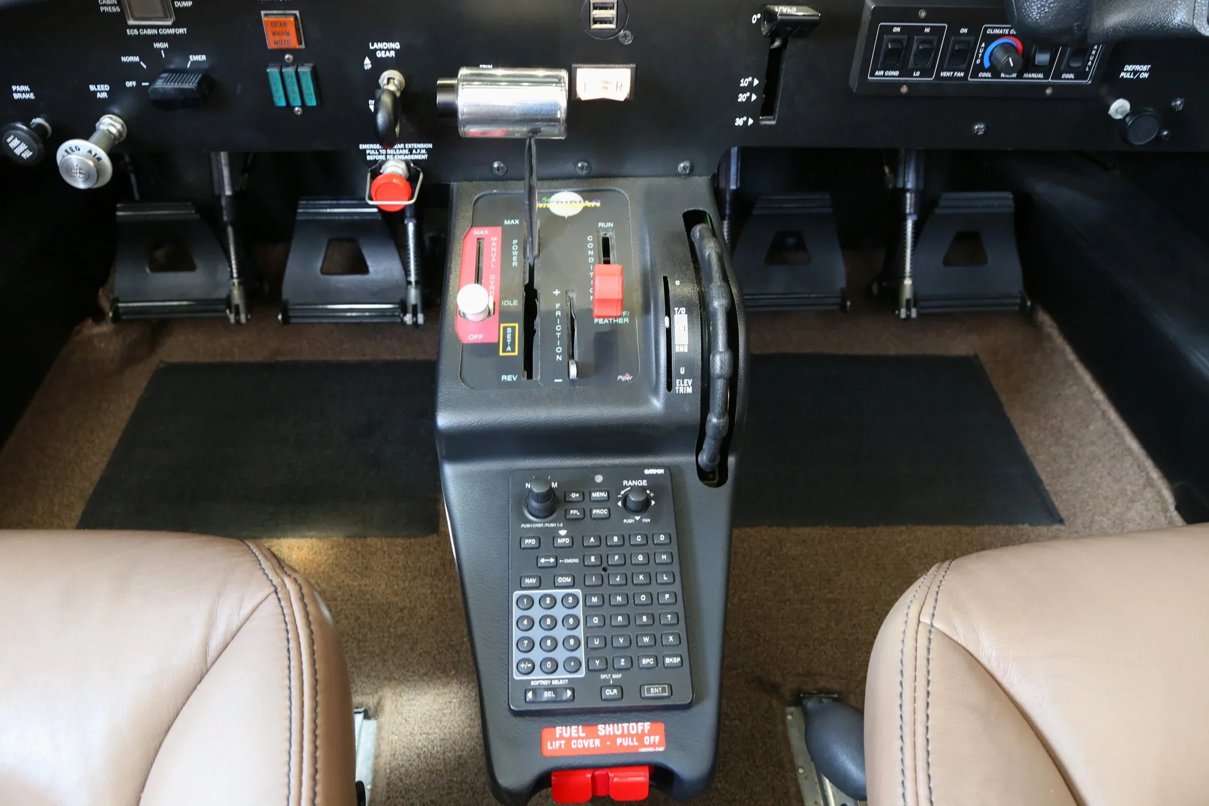 Cockpit and instrument panel of a 2001 Piper PA-46 500TP.