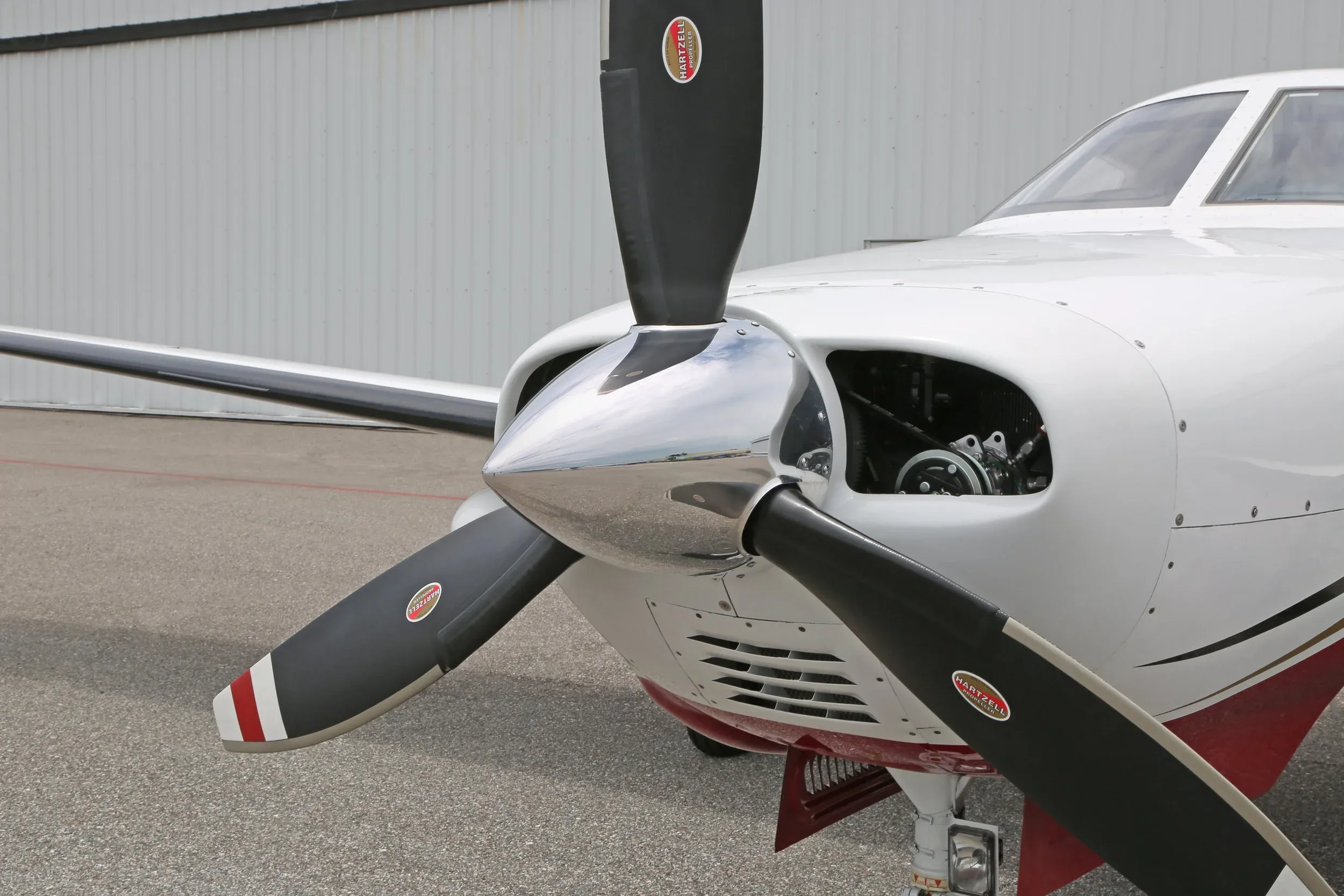 Exterior view of a 2008 Piper MIRAGE PA-46-350P.